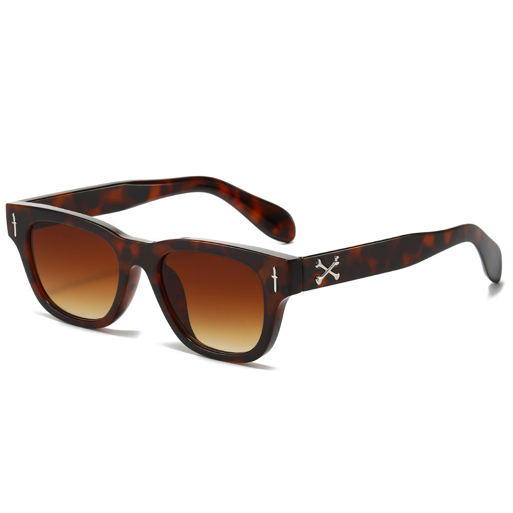 Retro-Inspired Bold Frame Sunglasses Kalsten