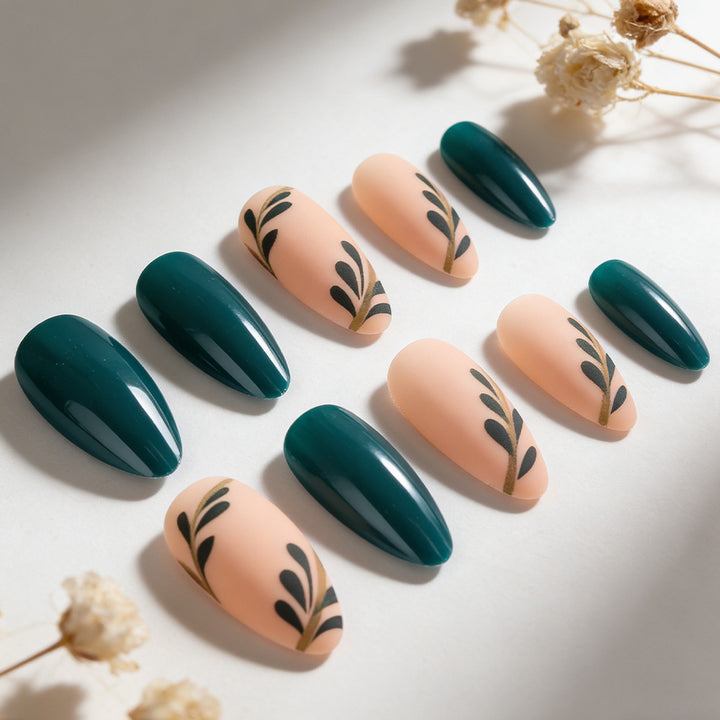 Artistic Press-On Nails with Leaf Design Kalsten
