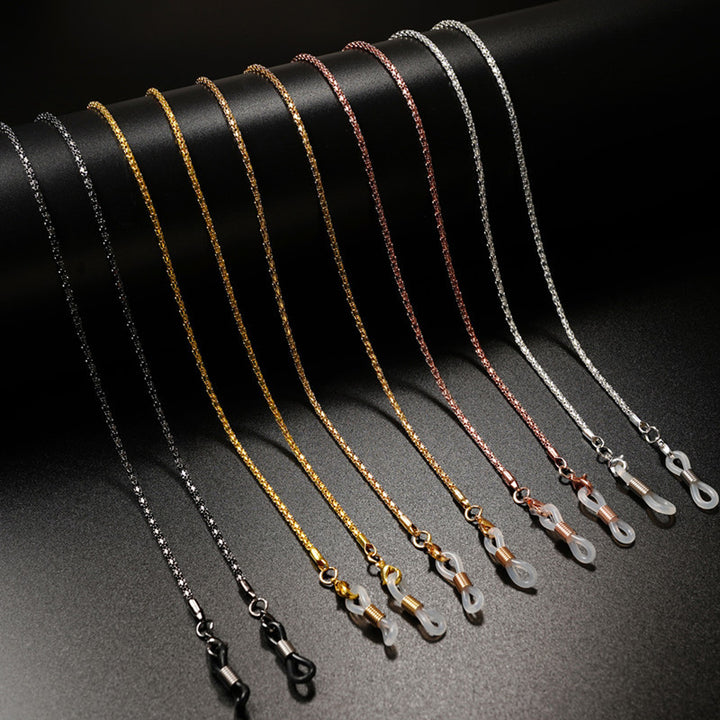 Elegant Pearl-Embellished Chain Kalsten