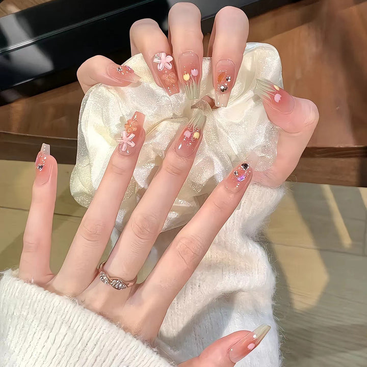 Artistic acrylic nails with floral design Kalsten