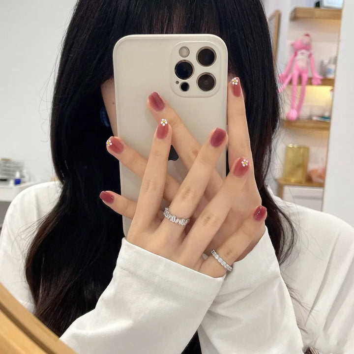Elegant artificial nails with floral designs Kalsten