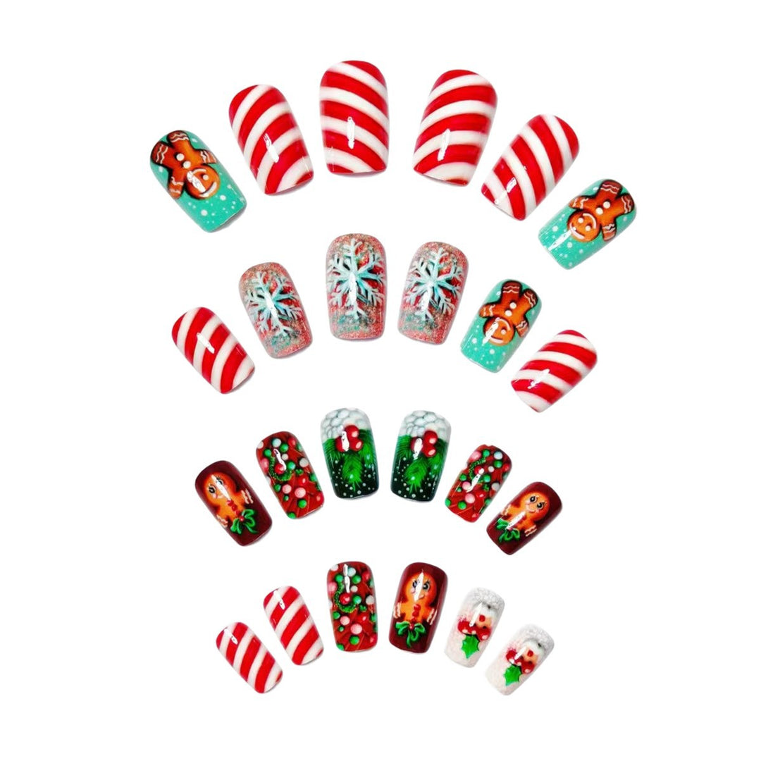 Artificial nails in gingerbread house design Kalsten