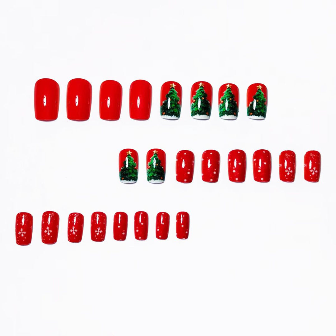 Artificial nails in festive Christmas design Kalsten