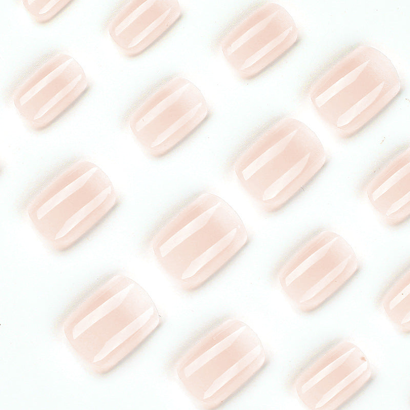Elegant Nail Art in Natural Ombre Style Kalsten
