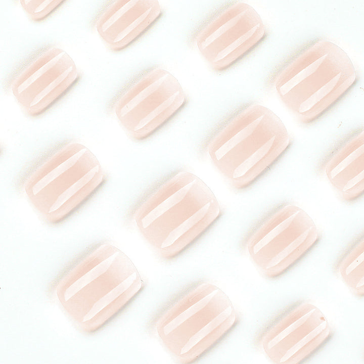 Elegant Nail Art in Natural Ombre Style Kalsten