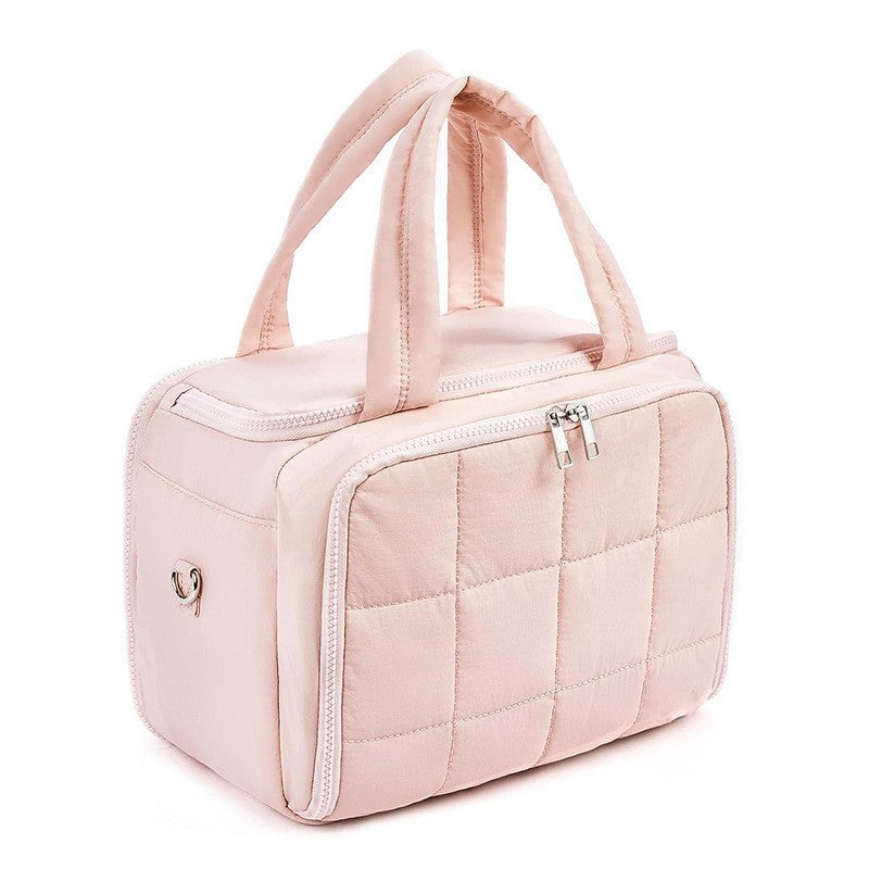 Practical and Stylish Makeup Bag Kalsten