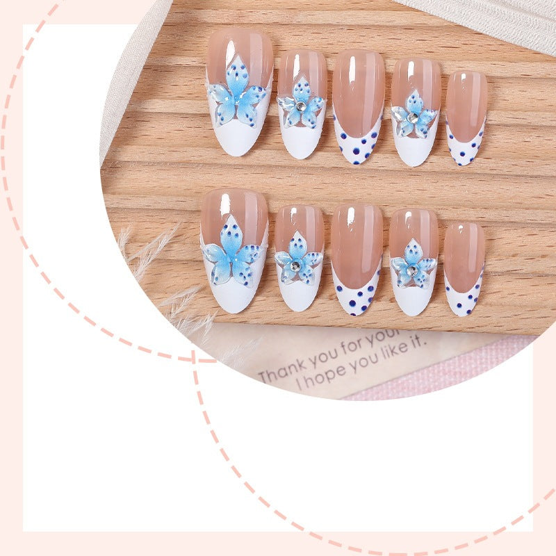 Glamorous 3D Art Nails with Floral Accents Kalsten