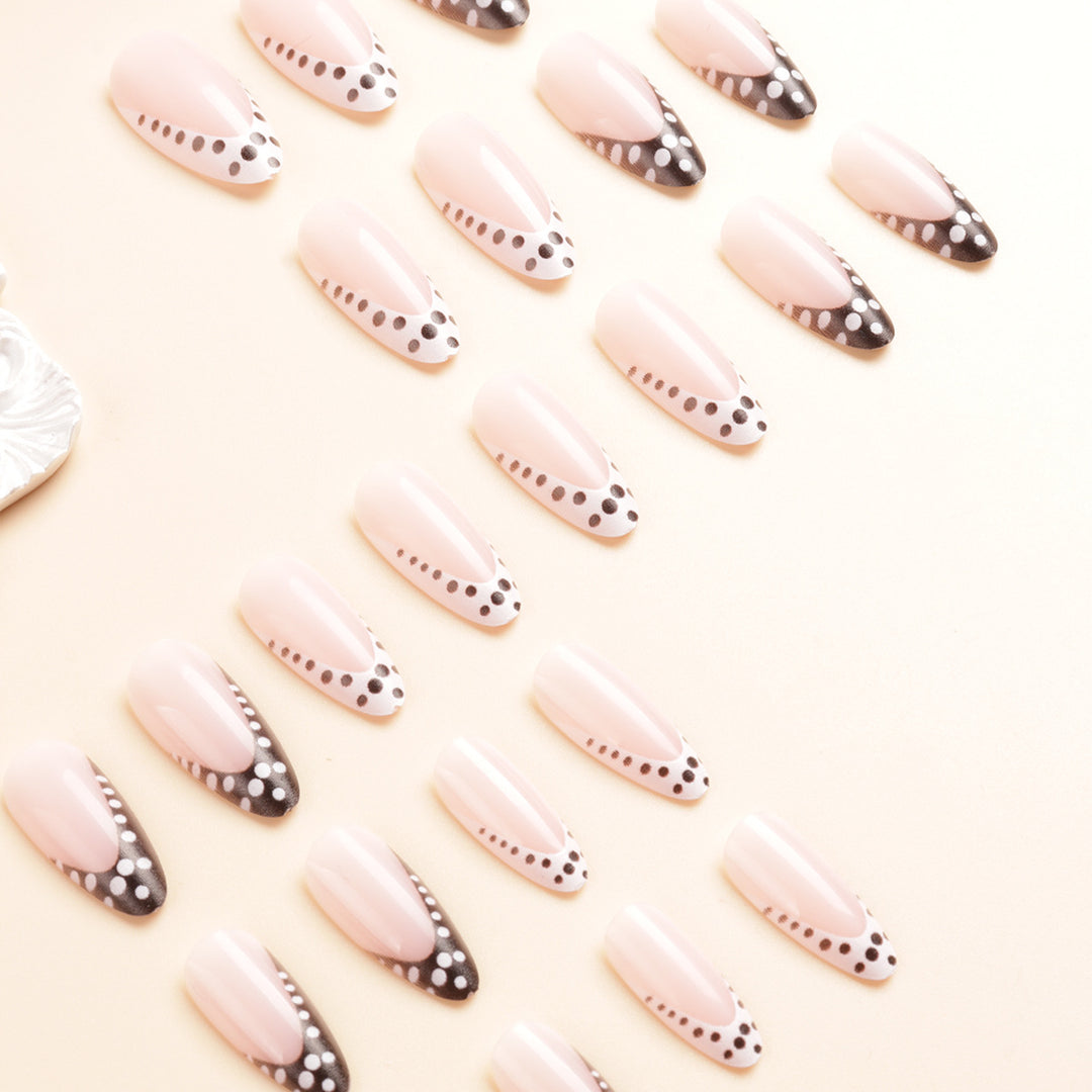 Elegant Artistic Nail Extensions Kalsten