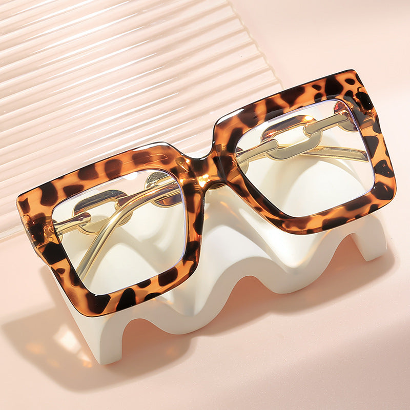 Bold Fashion-Forward Square Sunglasses Kalsten