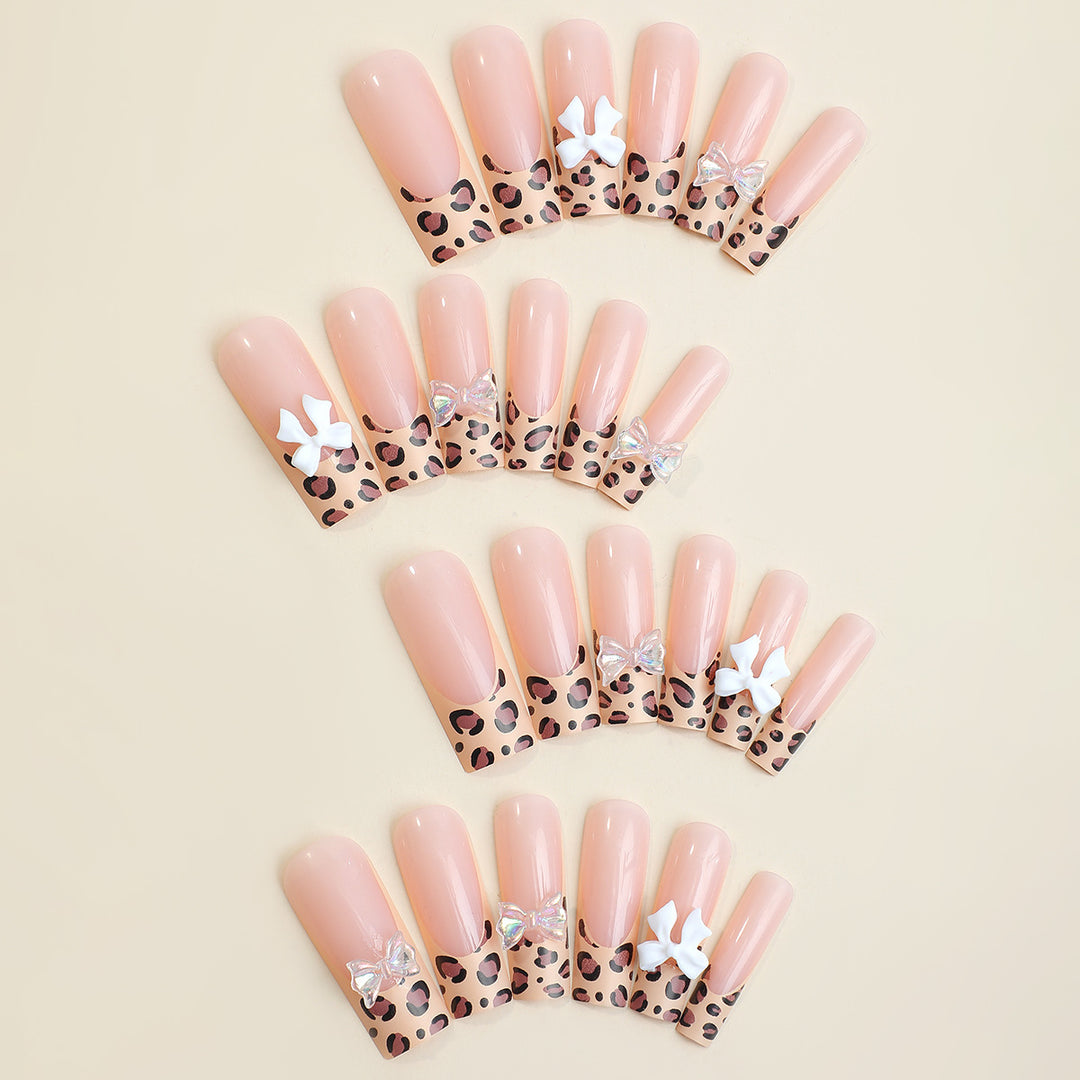 Artificial nail set with elegant crystal applications Kalsten