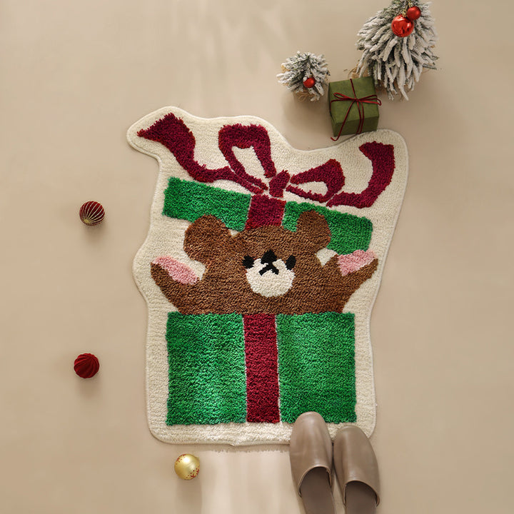 Playful gift-shaped doormat with tufted teddy bear motif Kalsten