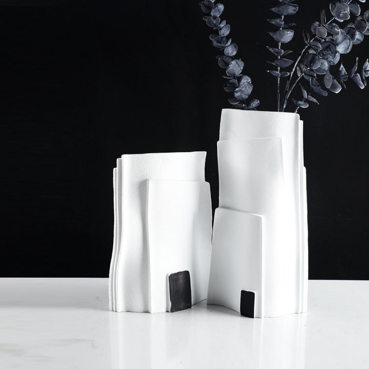 Modern Minimalist Decorative Vase