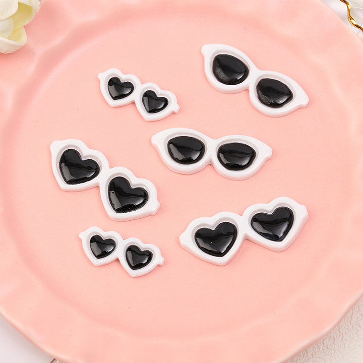 Decorative Heart-Shaped Sunglasses Clips Kalsten
