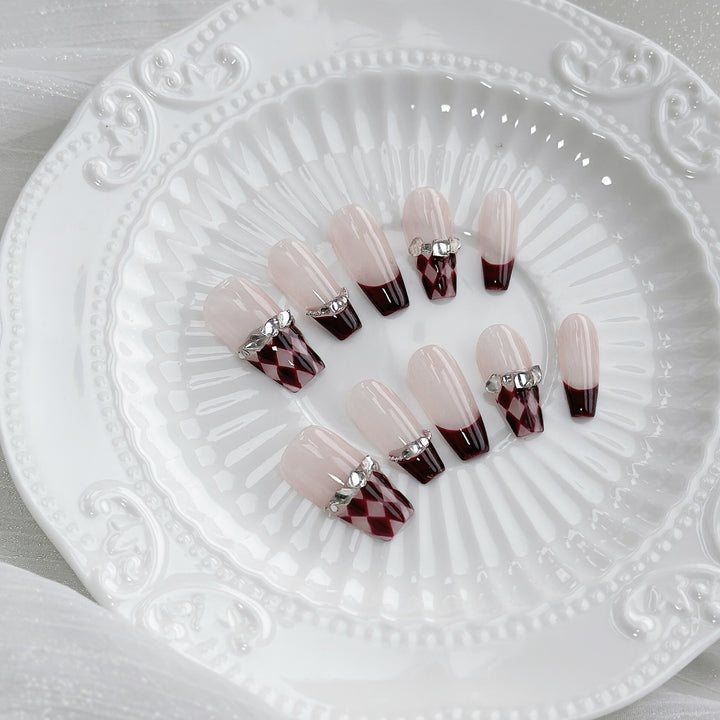 Artistic Press-On Nail Set with Elegant Jewel Accents