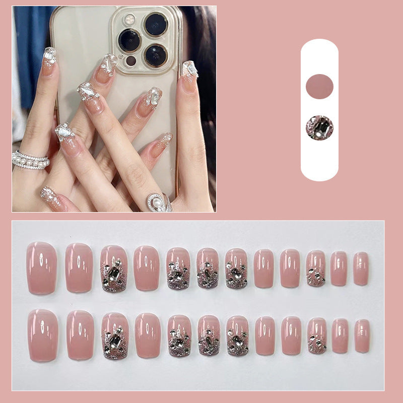 Artificial nails with elegant rhinestone accents Kalsten