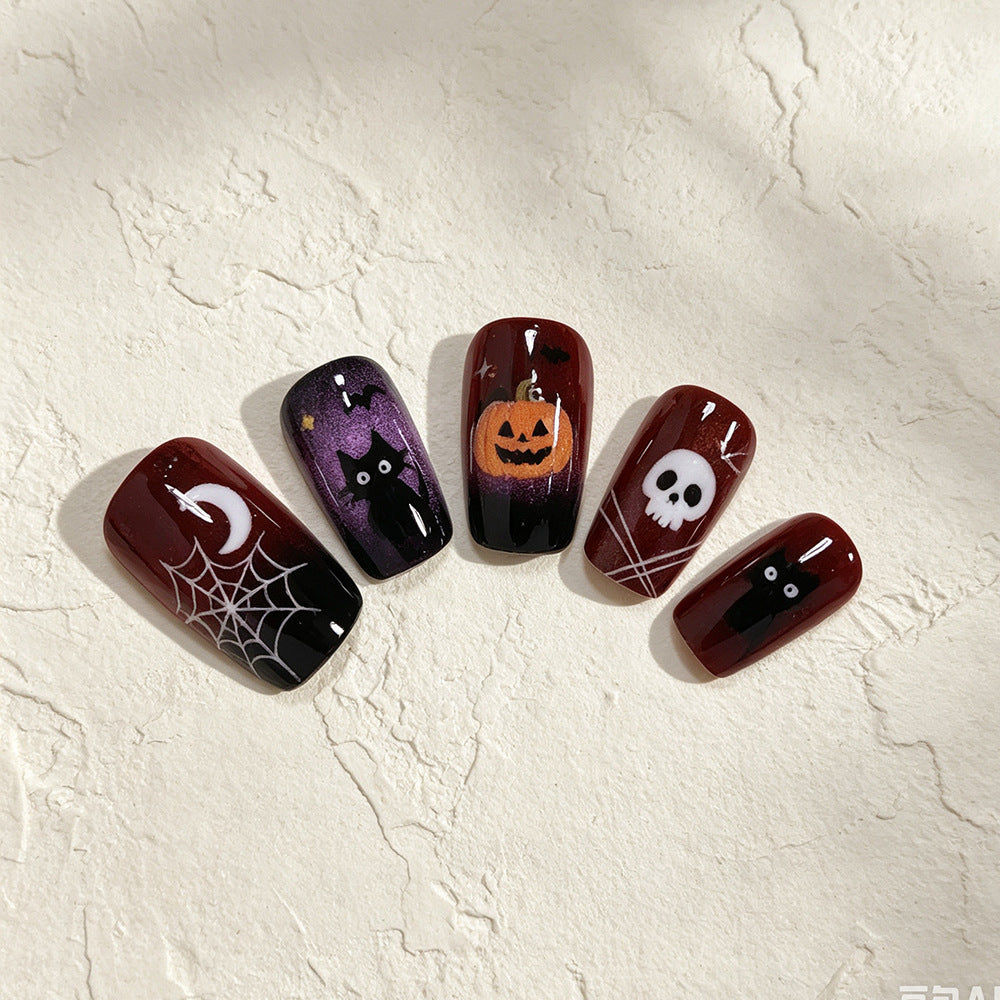 Halloween-Themed Press-On Nail Art Kalsten