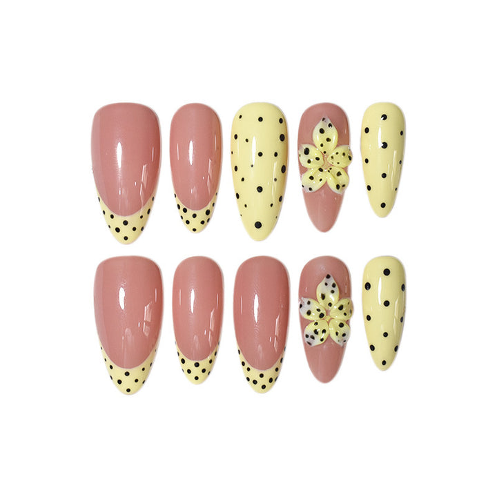 Artistic Floral Nail Art Press-On Extensions Kalsten
