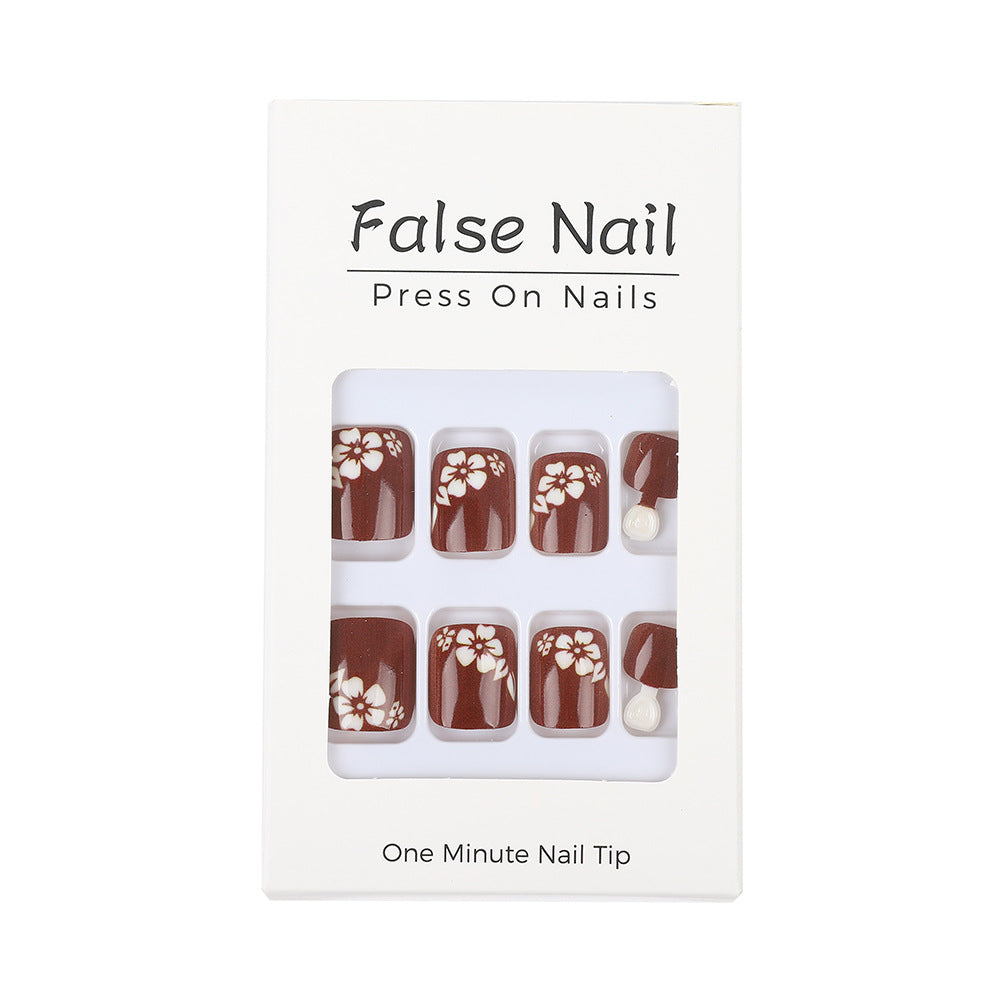 Artificial nails in elegant natural design Kalsten