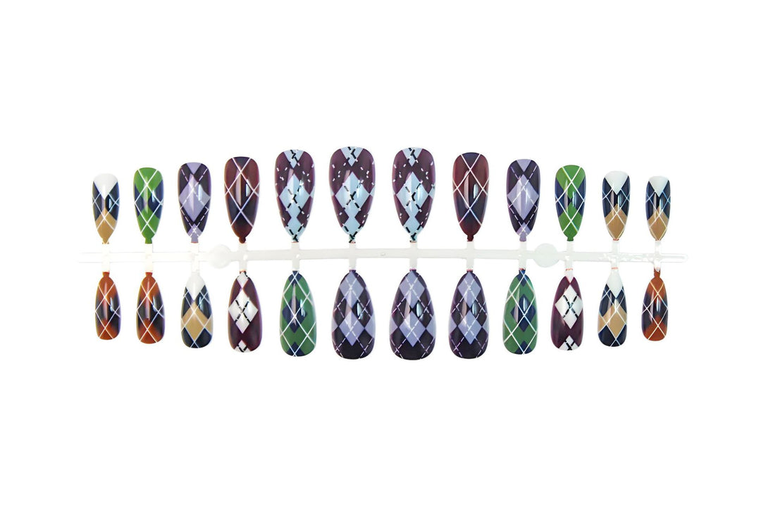 Artificial nail set with decorative diamond patterns Kalsten