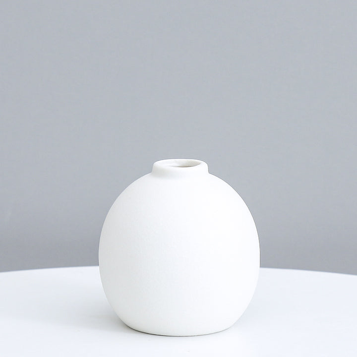 Ceramic Decorative Art Vase Kalsten