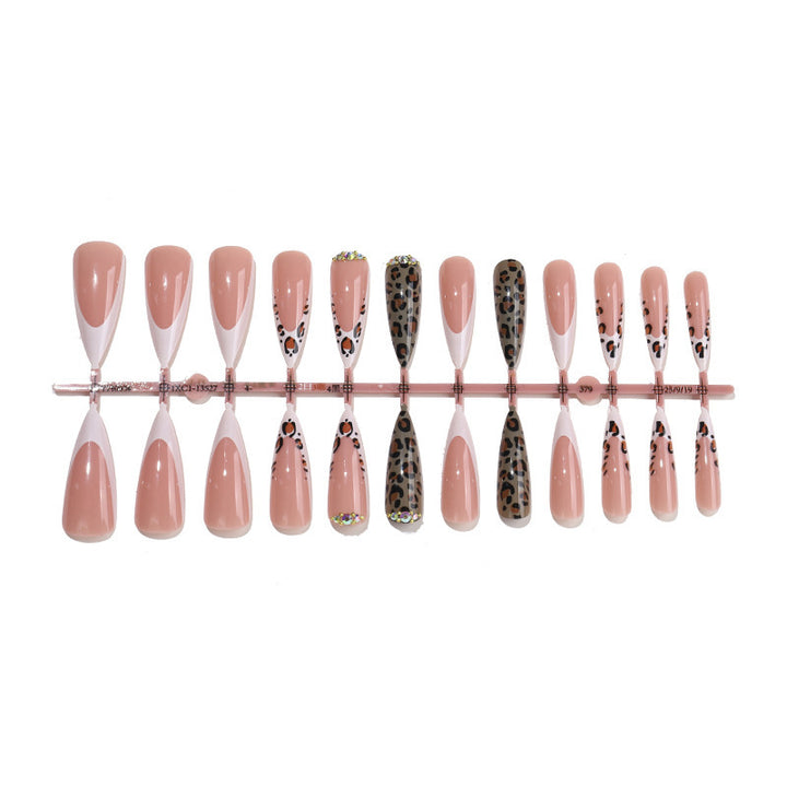 Artificial nail set with elegant tip design Kalsten