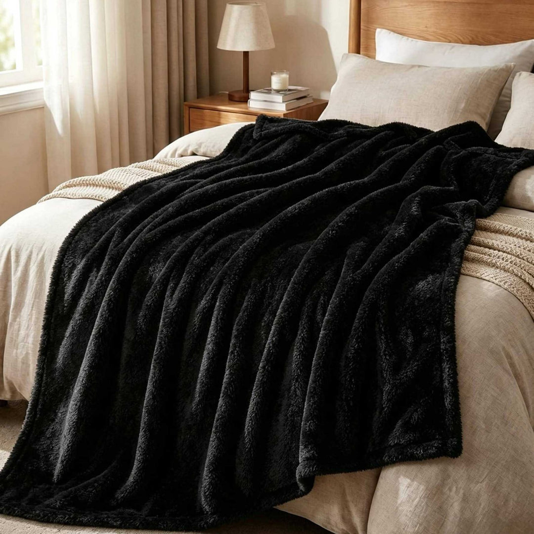 Luxurious Soft Velvet Throw Blanket