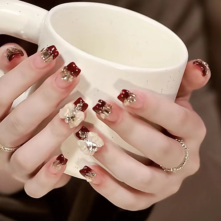 Elegant Nail Art with Gloss Finish Kalsten