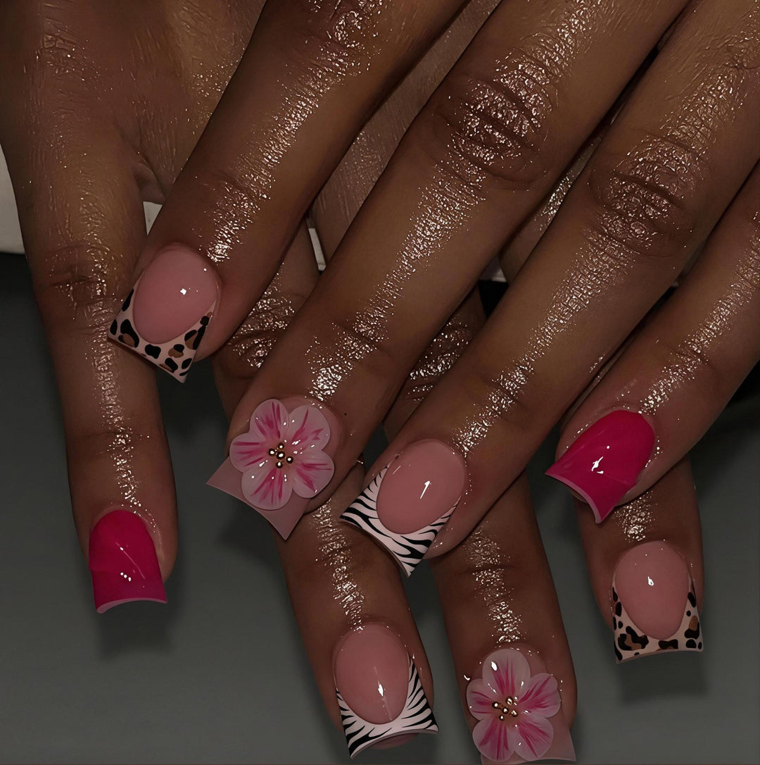 Decorative Floral Press-On Nail Art Set Kalsten