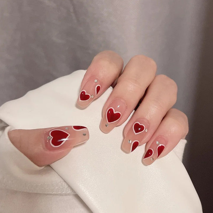 Artistic nail art with heart design Kalsten