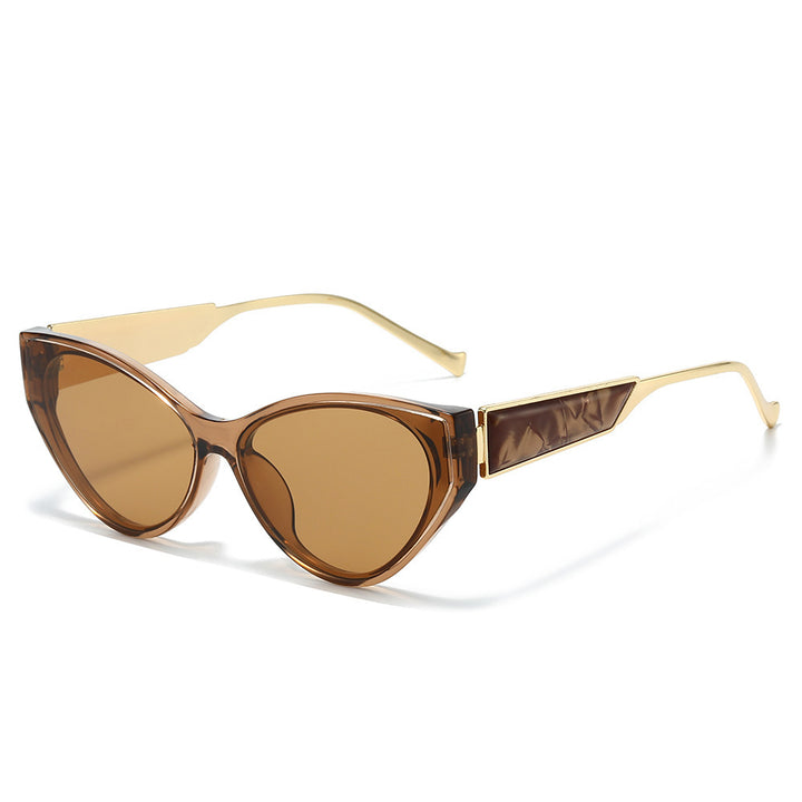Chic Cat-Eye Sunglasses with Unique Detailing Kalsten