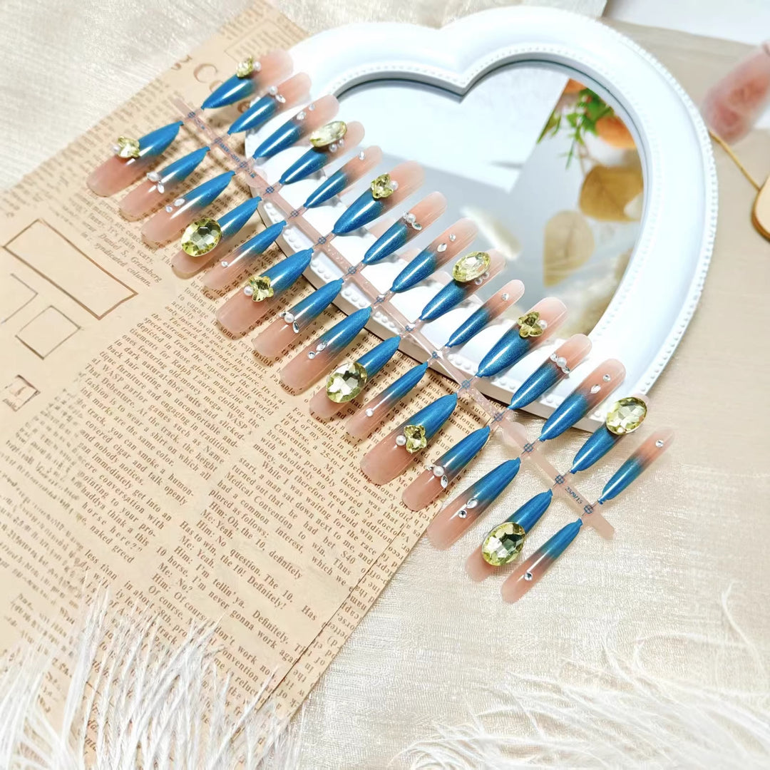 Artificial Nails in Elegant Stiletto Style with Sparkling Accents Kalsten