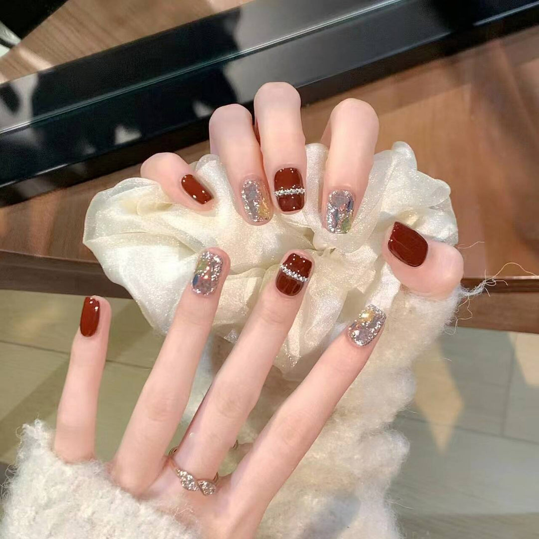 Premium Glittering Press-On Nail Extensions Kalsten