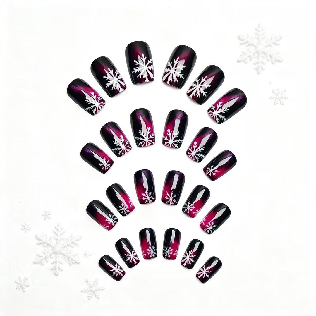 Artificial nails with festive snowflake design Kalsten