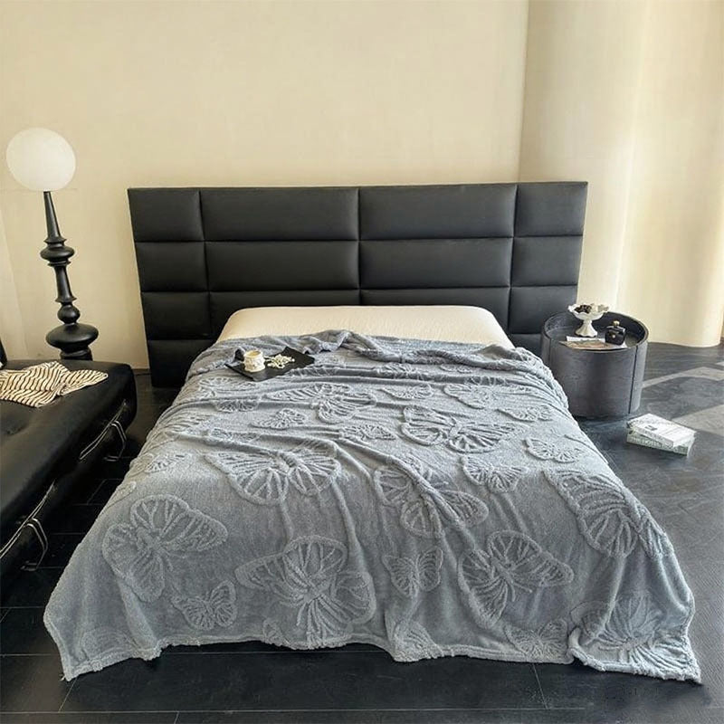 Women Plush Bedspread with Textured Design Kalsten