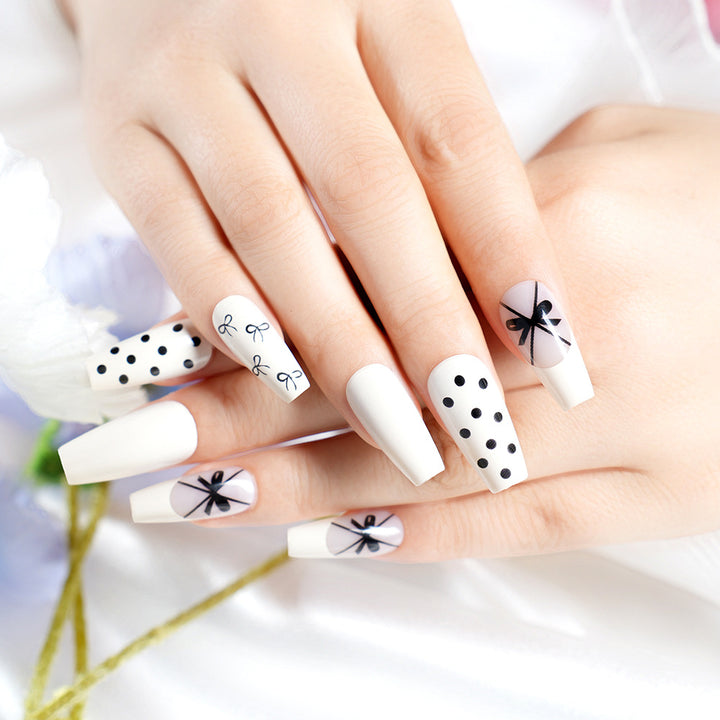 Elegant Press-On Nail Art Set Kalsten