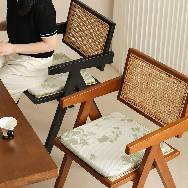Padded seat cushion with ergonomic foam core and breathable mesh cover