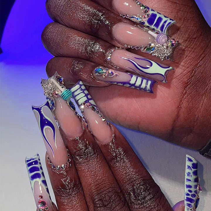 Artful Long Nails Kalsten