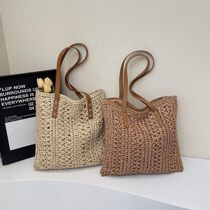 Handwoven beach bag with braided pattern Kalsten