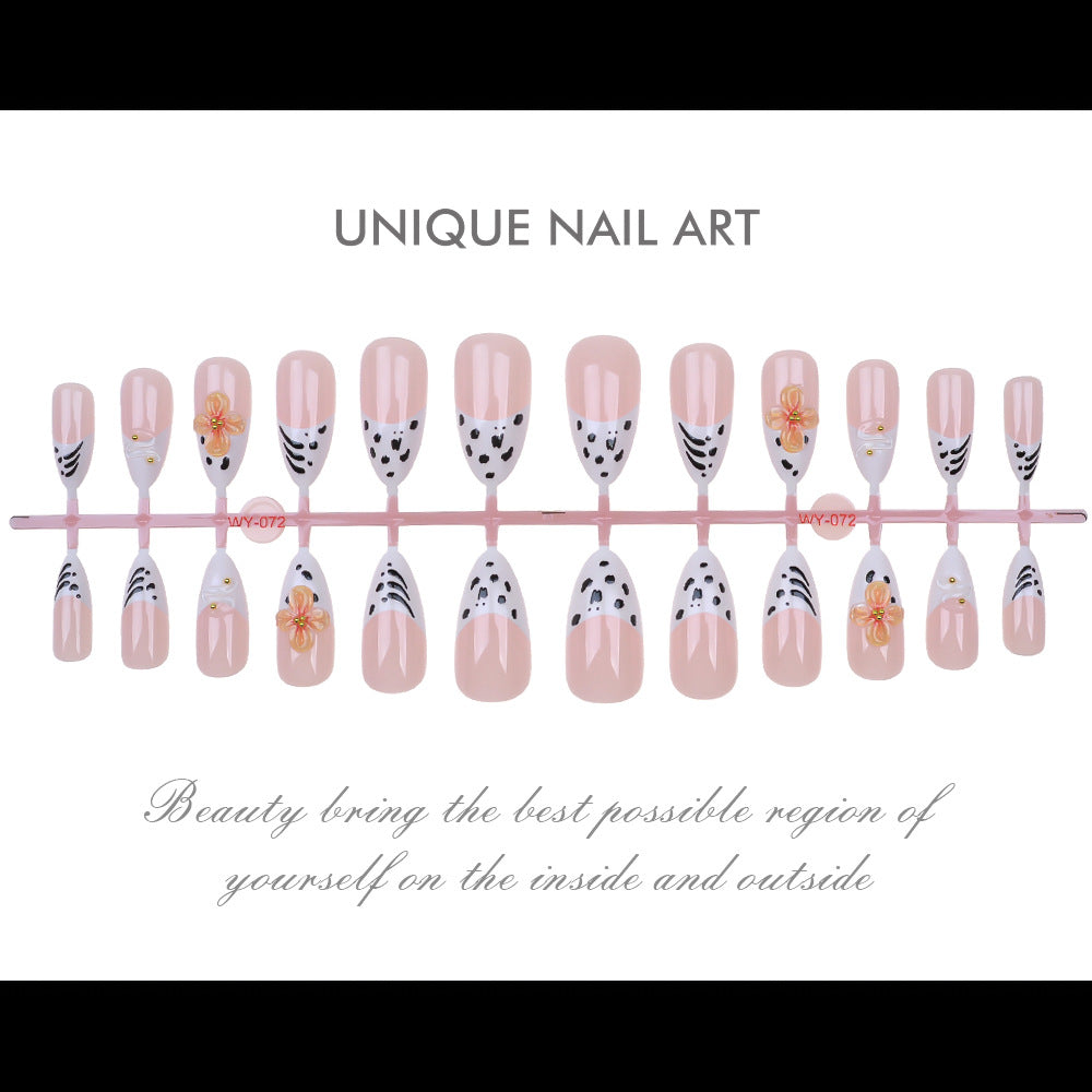 Artistic Flower-Embellished Press-On Nails Kalsten
