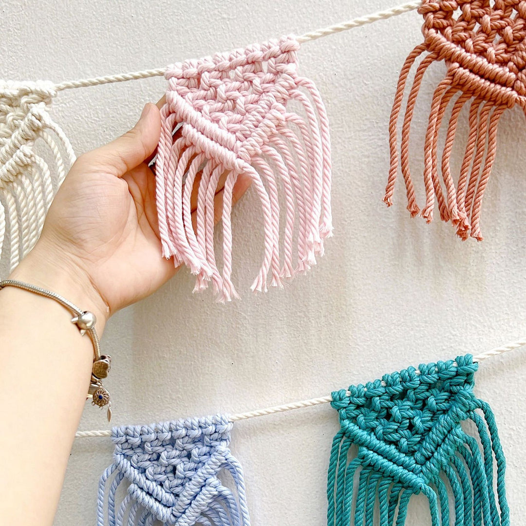 Macrame Wall Decoration with Intricate Fringe Kalsten