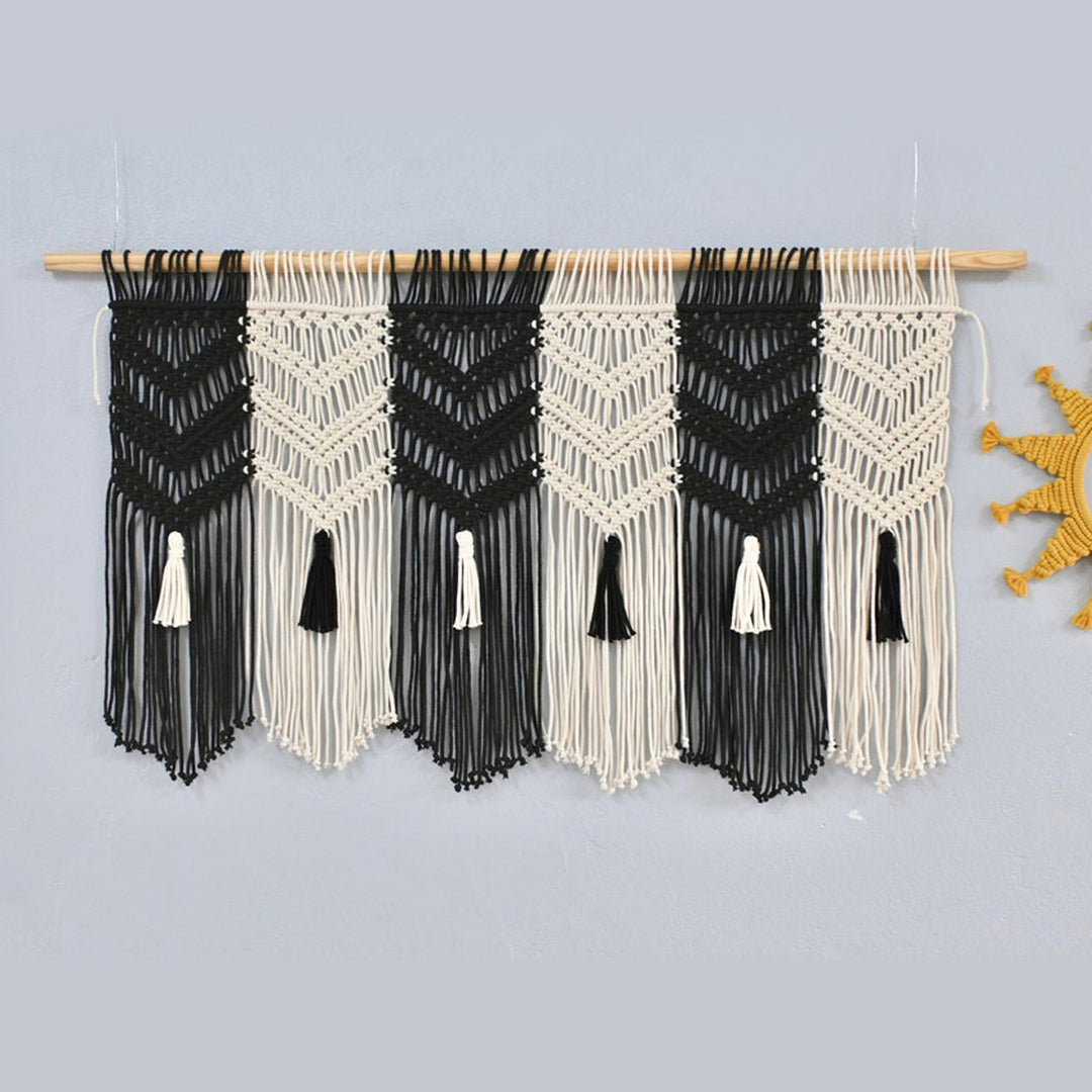 Macrame Wall Tapestry with Decorative Tassels Kalsten