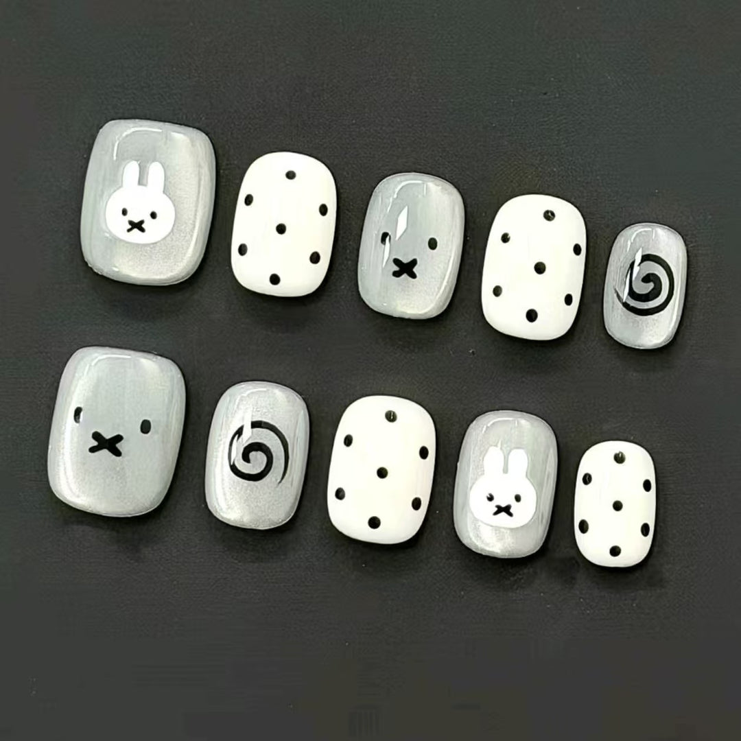 Whimsical Character Press-On Nail Art Set Kalsten