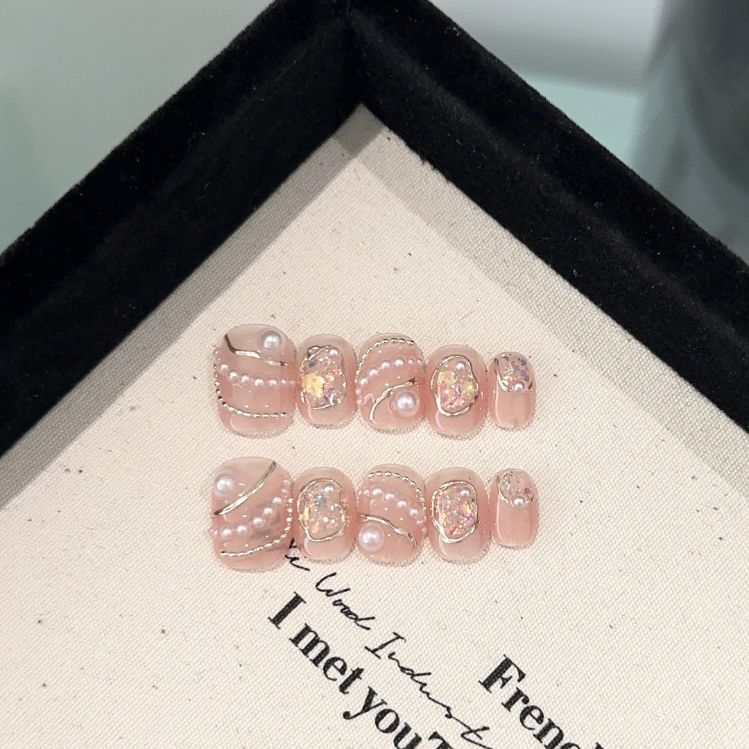 Elegant Pearl and Crystal-Accented Press-On Nail Set