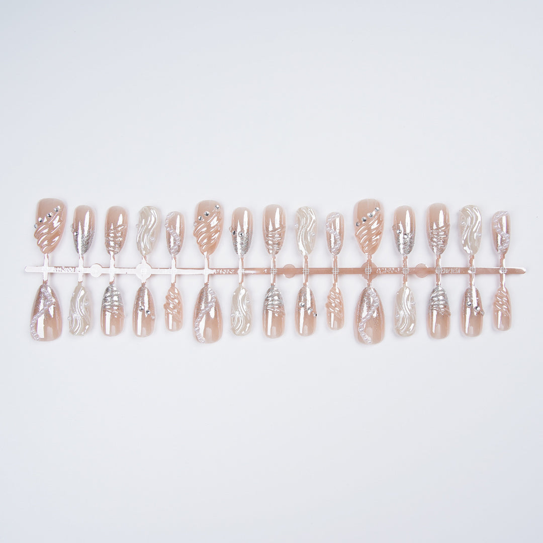 Elegant Rhinestone Artificial Nails Kalsten