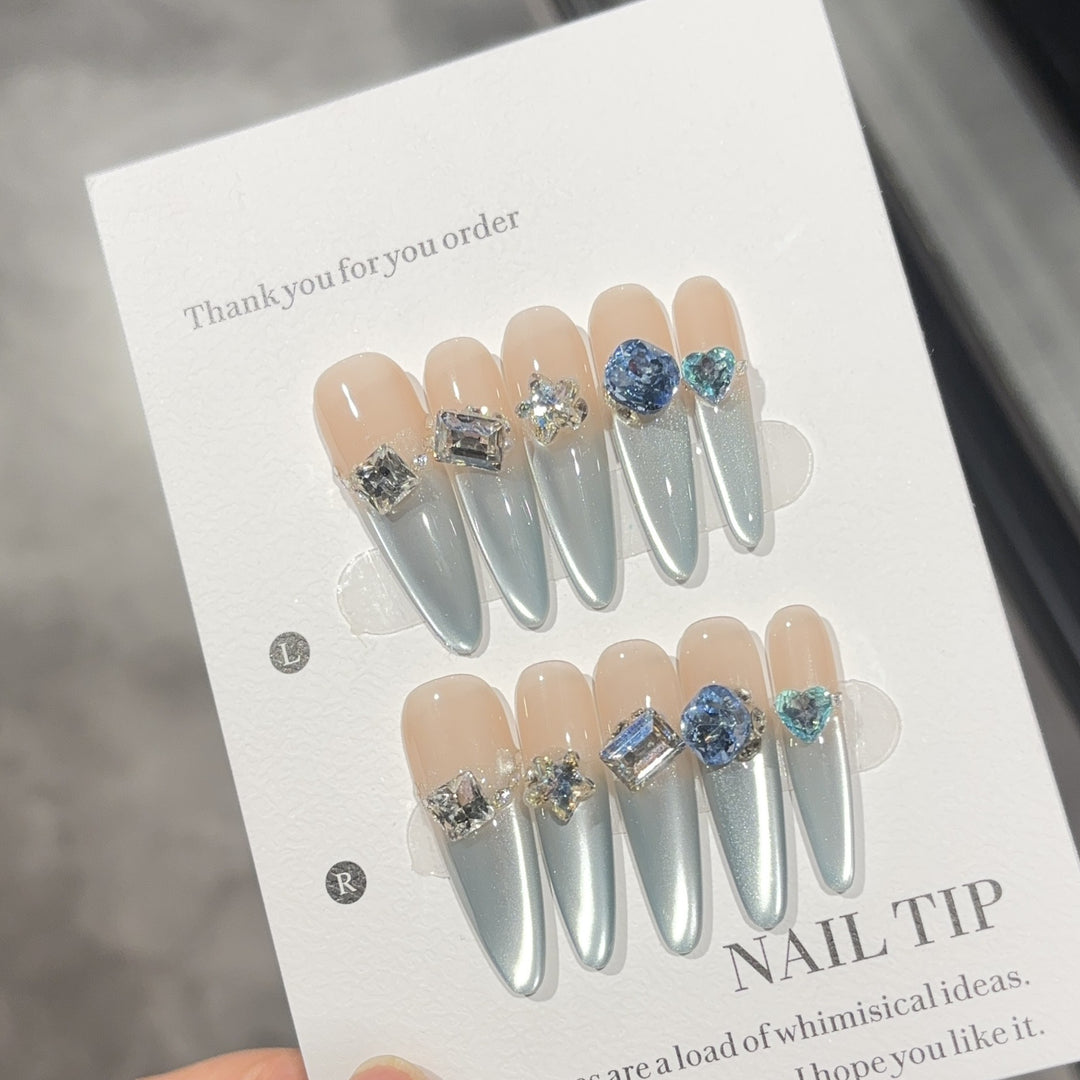 Glamorous artificial nails with sparkling stones Kalsten