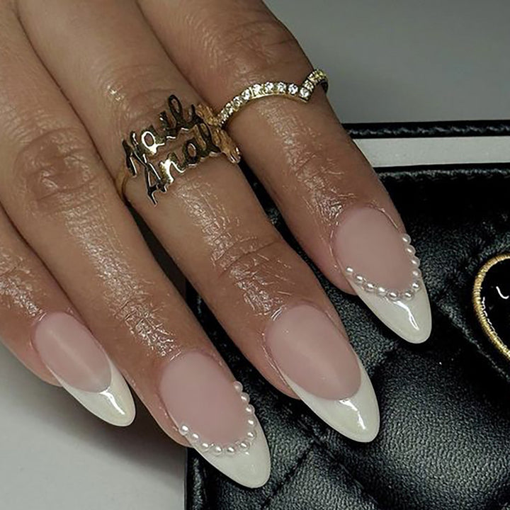 Artificial nail set with elegant tips and pearl decorations Kalsten