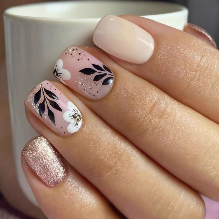 Elegant Floral Graphic Nail Set Kalsten