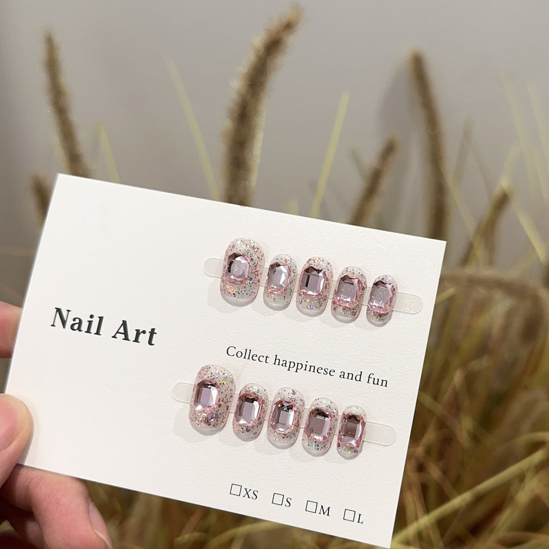 Decorative Press-On Nail Art Set with Glittering Accents