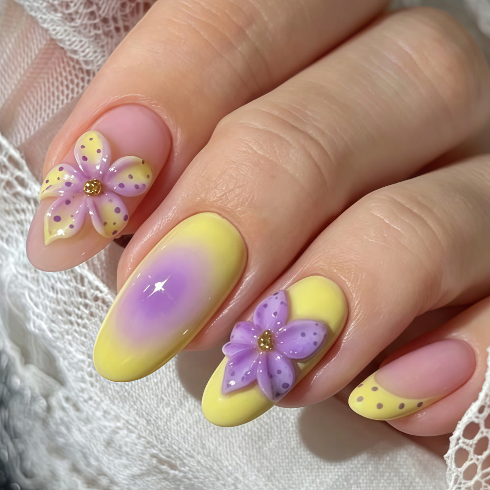 Art nails with floral 3D design Kalsten