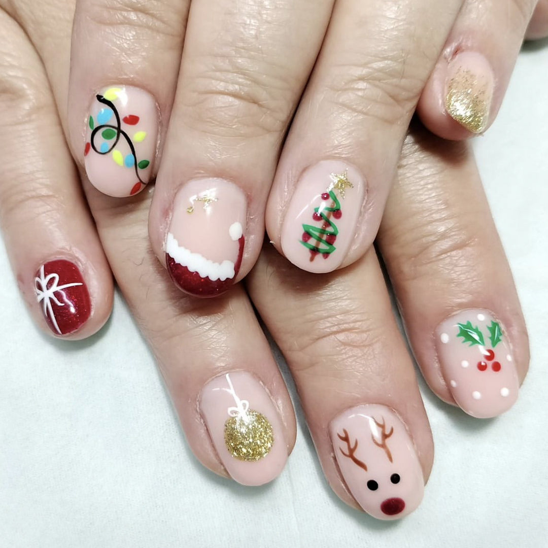 Festive Holiday-Themed 3D Nail Art Kalsten